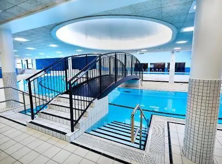 Crowne Plaza Hotel 5*